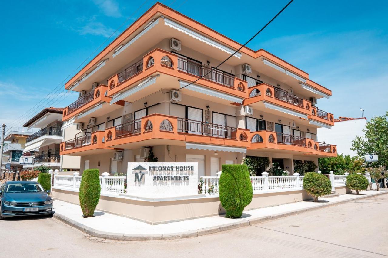 Milonas House Apartments Паралія-Діонісіу Екстер'єр фото