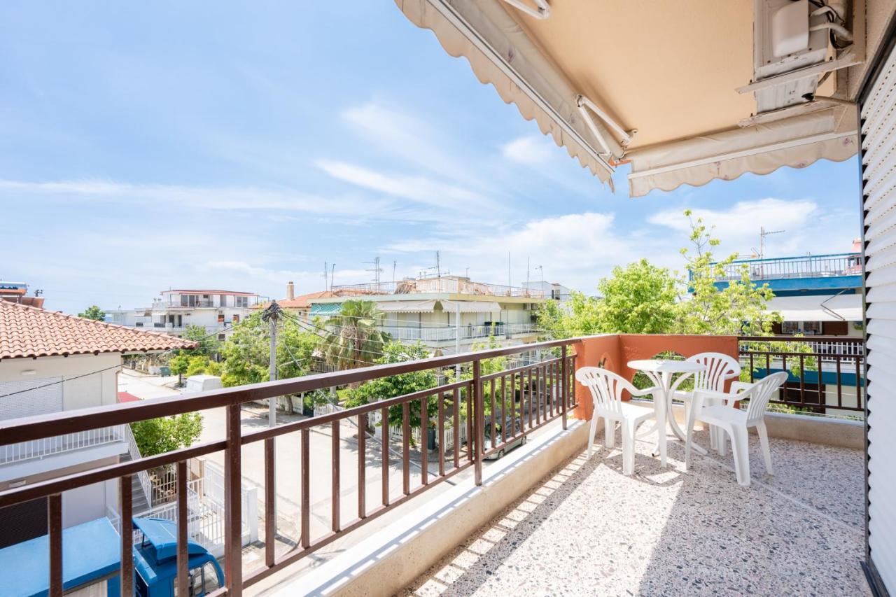 Milonas House Apartments Паралія-Діонісіу Екстер'єр фото