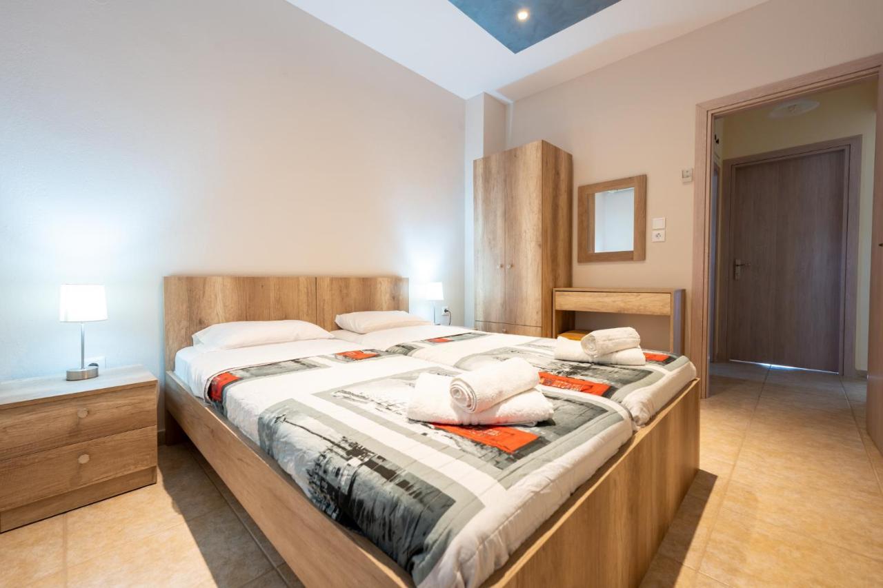 Milonas House Apartments Паралія-Діонісіу Екстер'єр фото