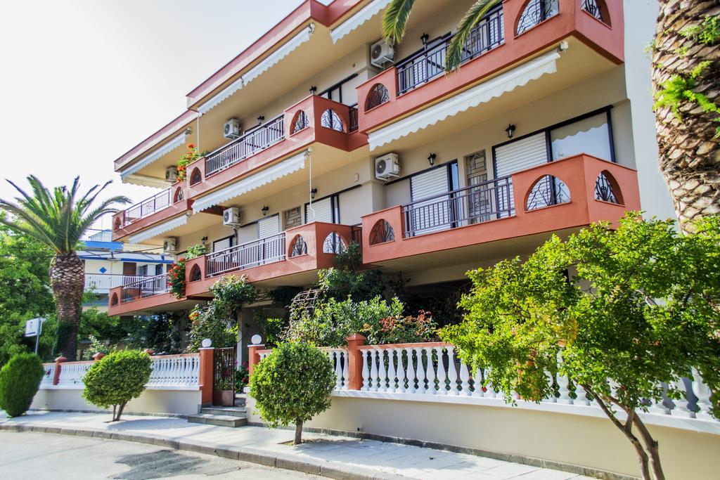 Milonas House Apartments Паралія-Діонісіу Екстер'єр фото