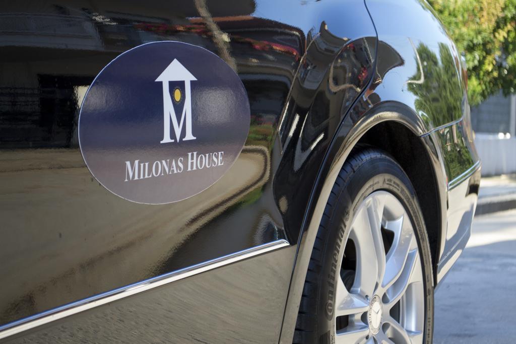 Milonas House Apartments Паралія-Діонісіу Екстер'єр фото